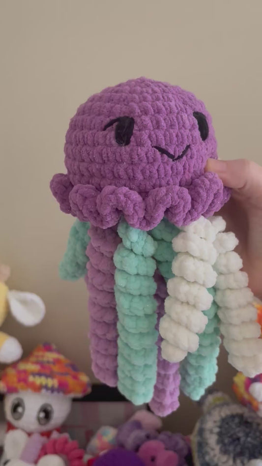 Crochet jellyfish - sustainable