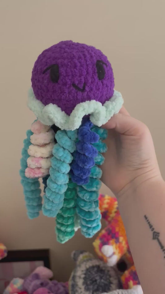 Crochet jellyfish - sustainable